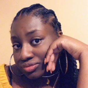 Meet your Posher, Janai